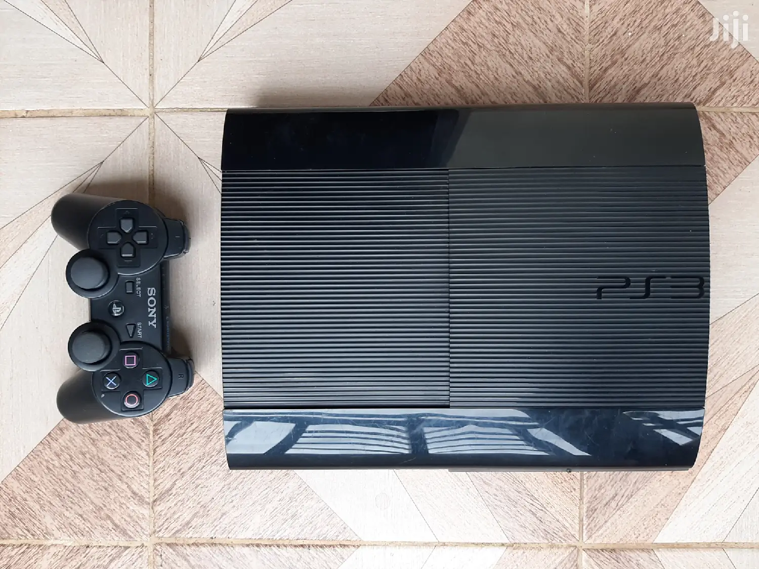 Charcoal Black PLAYSTATION 3