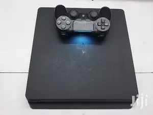 Slim Playstation 4