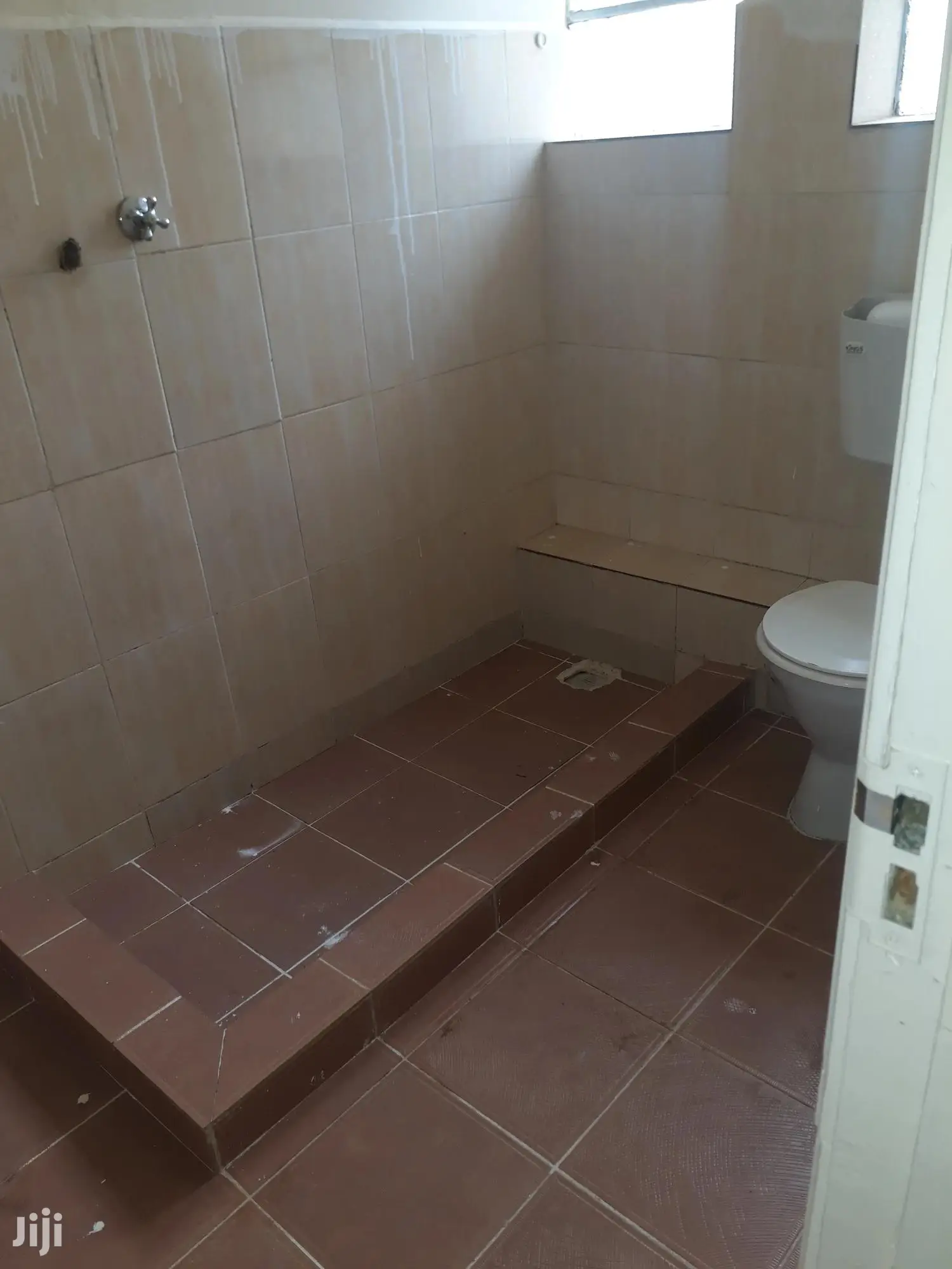 Parklands Large 3 Bedroom Master Ensuite For Rent