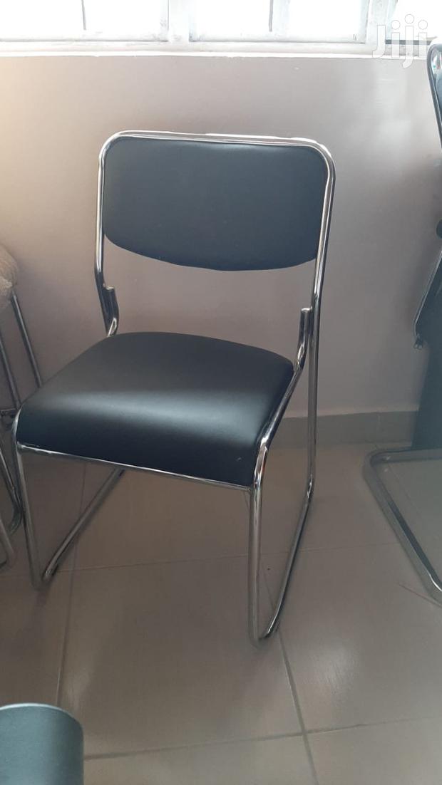 Visitors Seat - main view