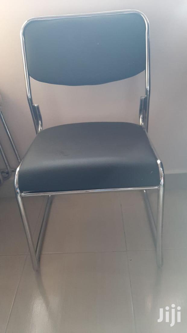 Visitors Seat - main view