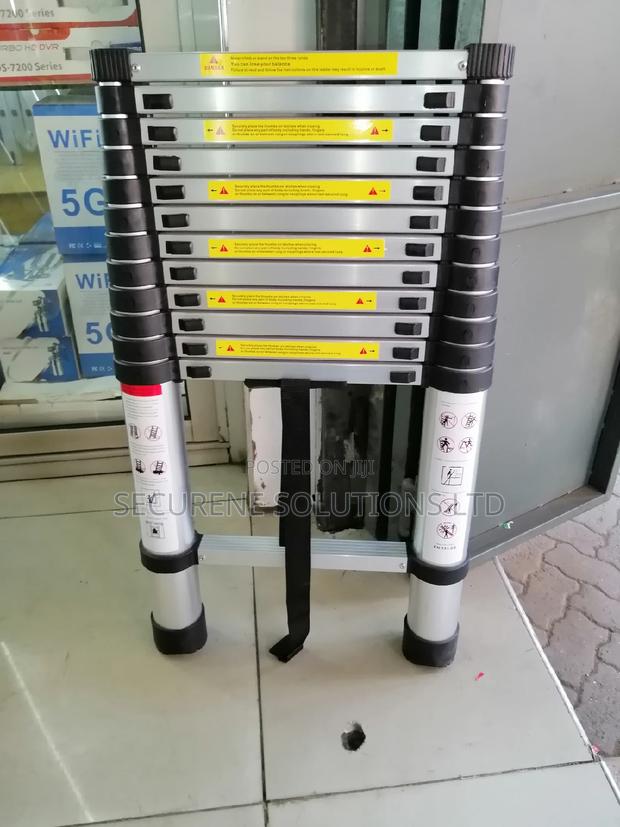 3.8meters/12.5ft Single Telescopic Ladder - thumbnail 3