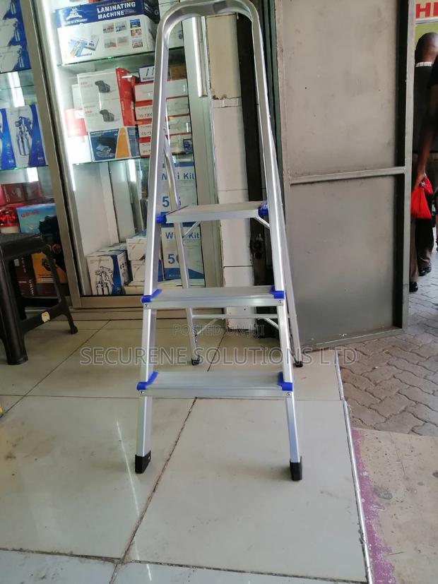 3 Step Aluminium Ladder - thumbnail 6