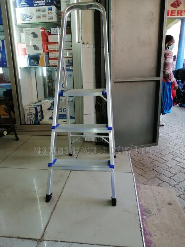 3 Step Aluminium Ladder - thumbnail 9