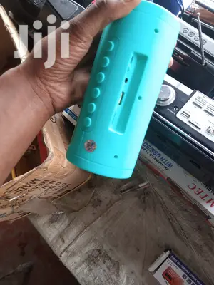 Robot Bluetooth Speaker