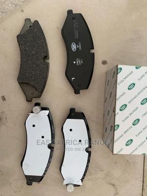 Discovery 4 Front Break Pads - main view