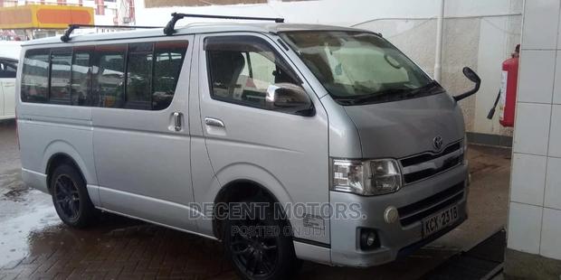 Toyota HIACE - thumbnail 10