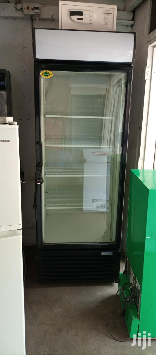 680L Display Fridge