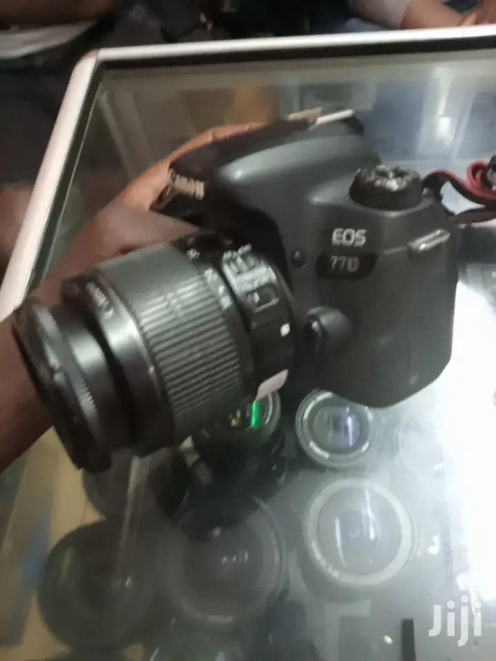 Canon 77D Pro Camera