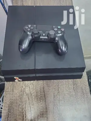 Ex-Uk Ps4 Std 1TB Chipped 18 Games