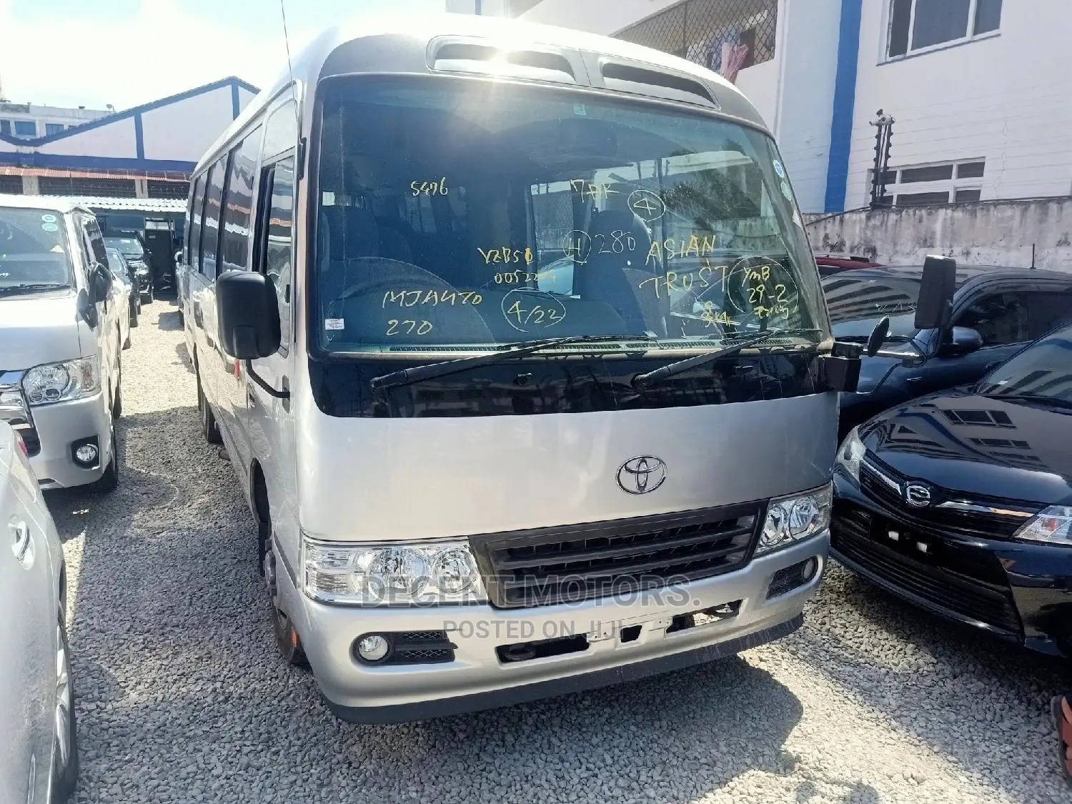 Toyota Coaster 2013