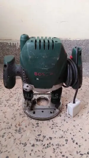 Router - Bosch 1200W, Professional 240v Industrial Router –