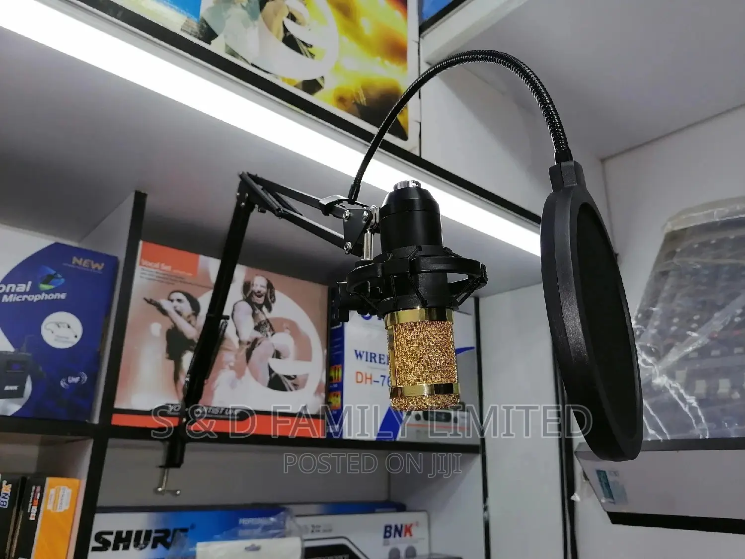 BM-800 Condenser Microphones Available Studio Set