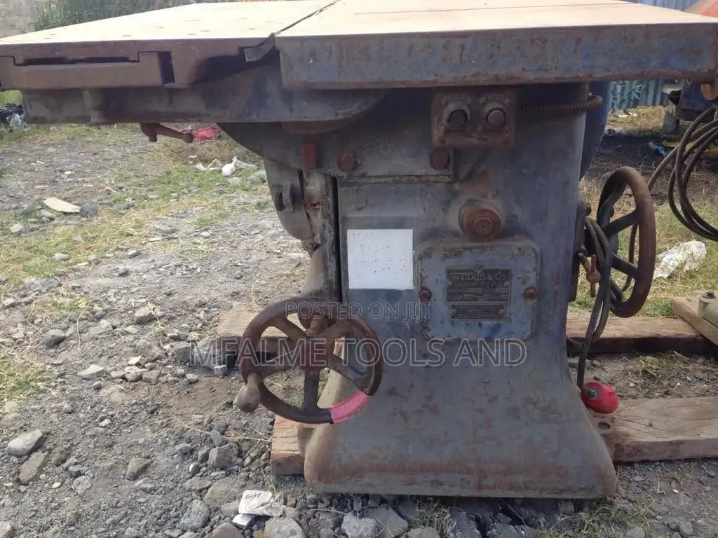 Wood Bench Saw - Wadkin, Large Circular Table, 3 Phase Ex-uk