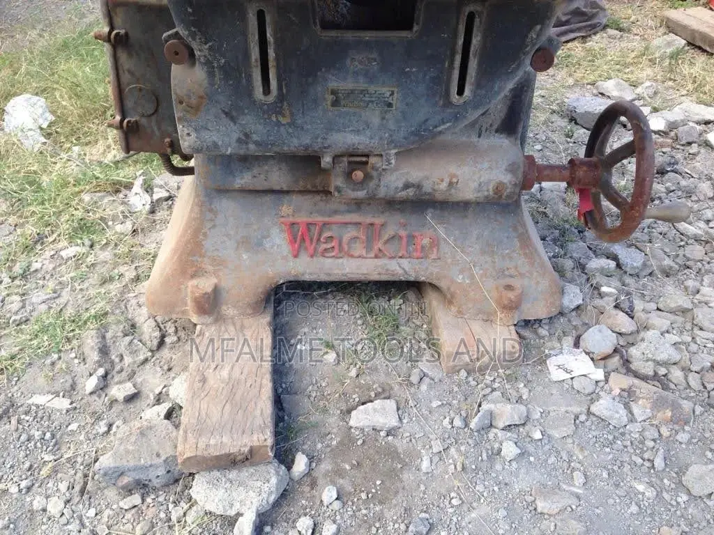 Wood Bench Saw - Wadkin, Large Circular Table, 3 Phase Ex-uk