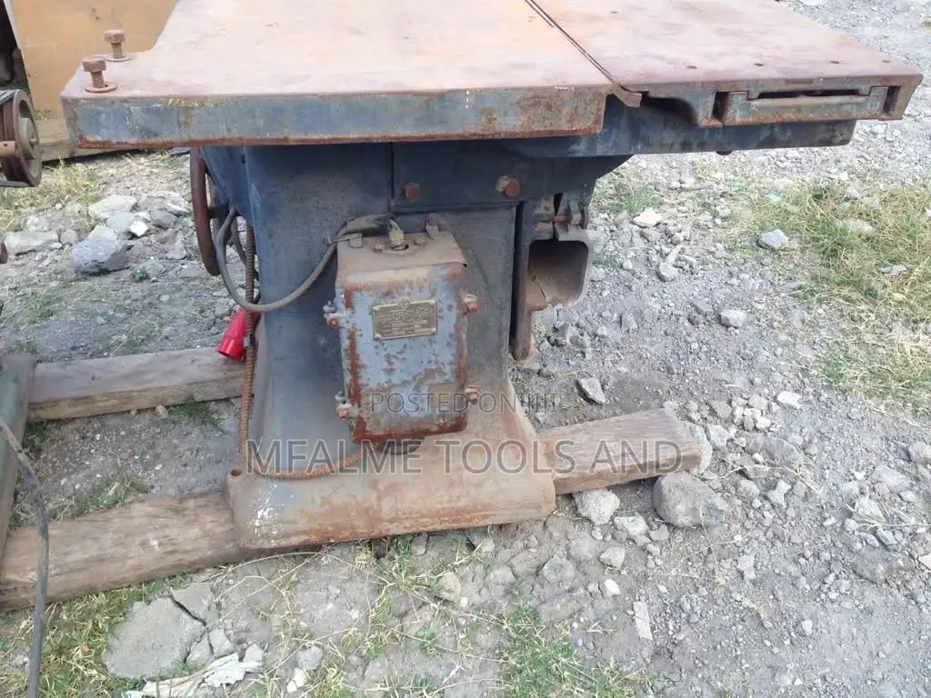 Wood Bench Saw - Wadkin, Large Circular Table, 3 Phase Ex-uk