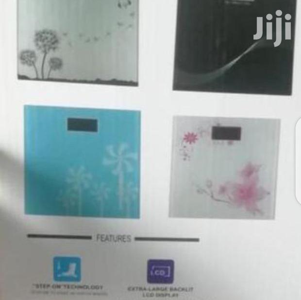 Unique Bathroom Scale - main view