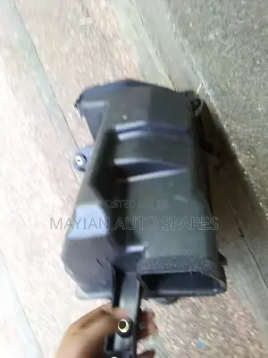 Air Cleaner Housinf for Hiace 7L.