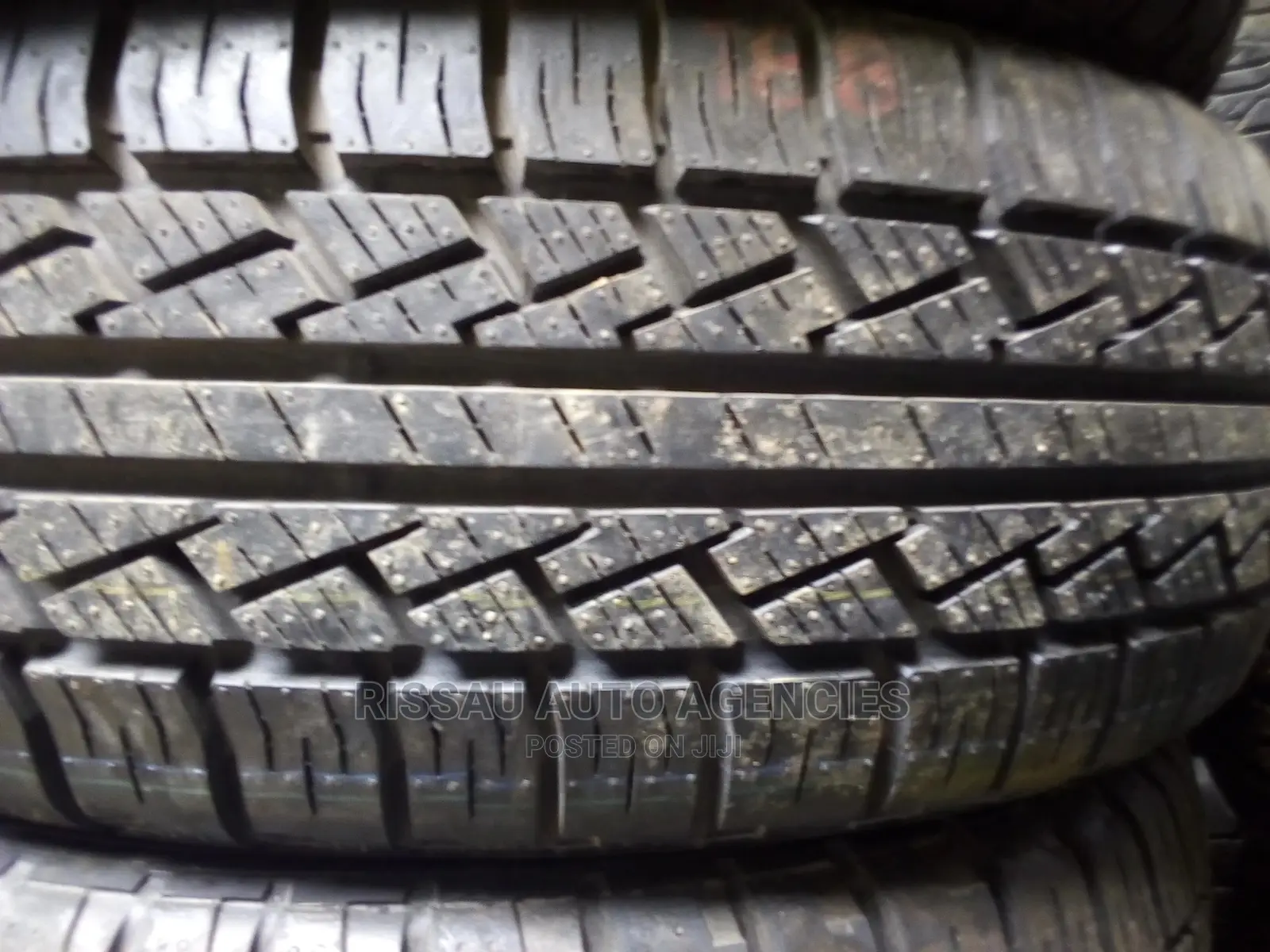 225/65 R 17 Pirelli Tyres