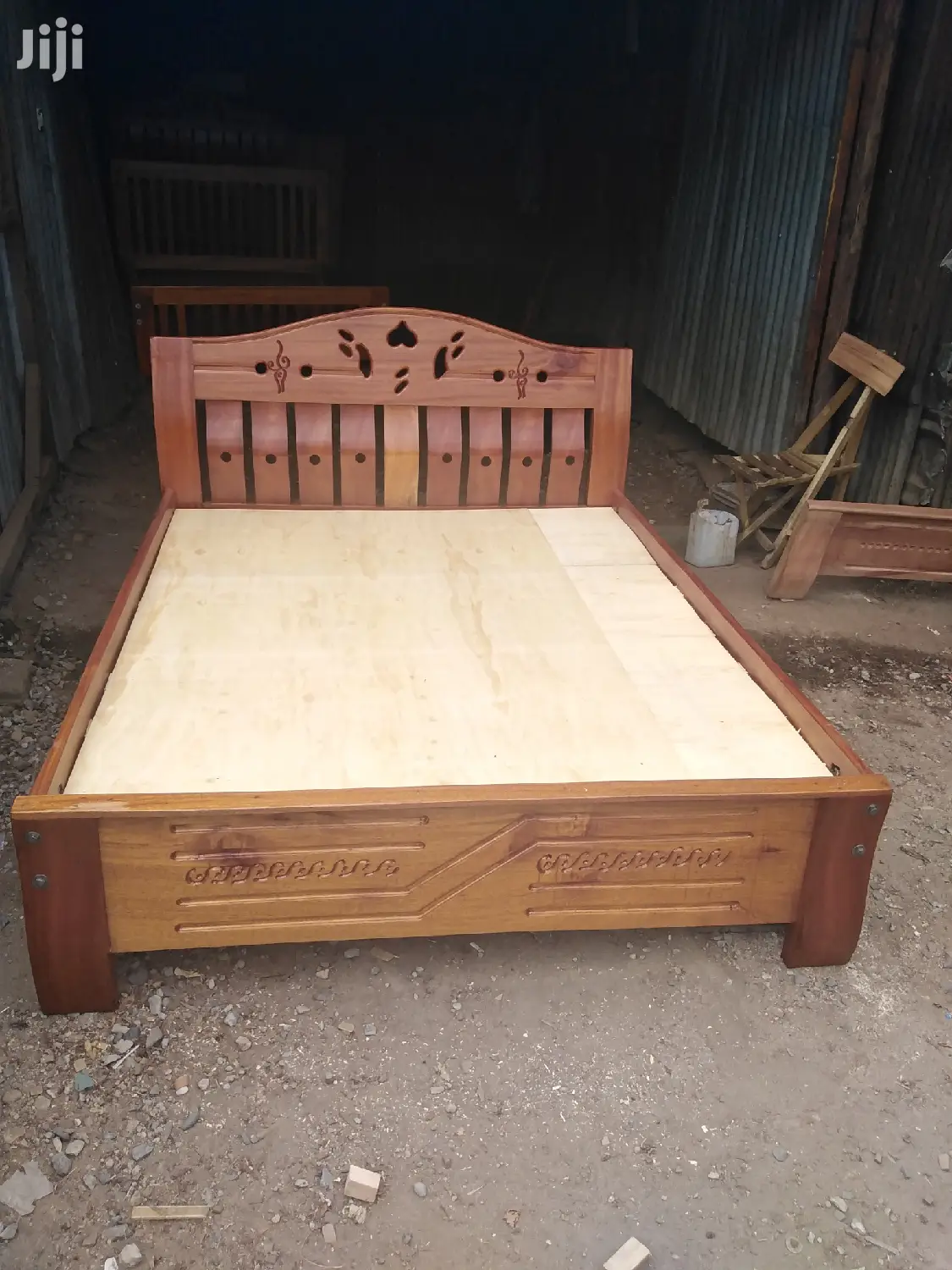 Mahogany Beds 4*6 Feets.