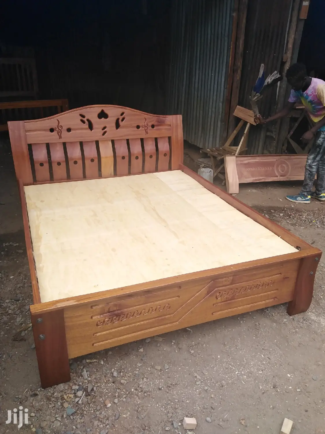 Mahogany Beds 5*6