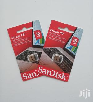 Sandisk 16GB Cruzer Fit USB Flashdisk - thumbnail 2