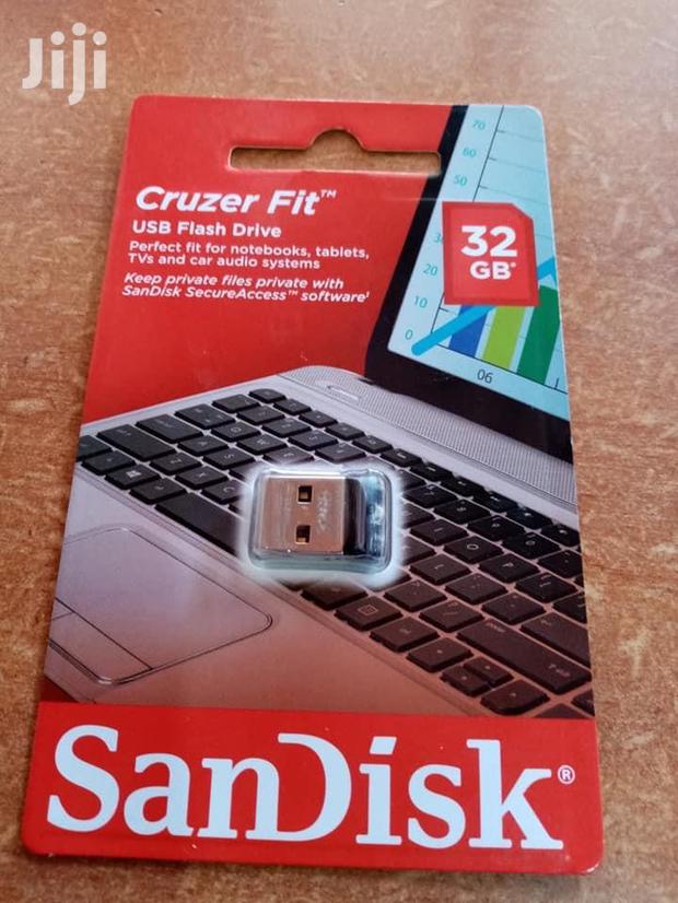 Sandisk 32gb Cruzer Fit Usb Flash Drive - thumbnail 3