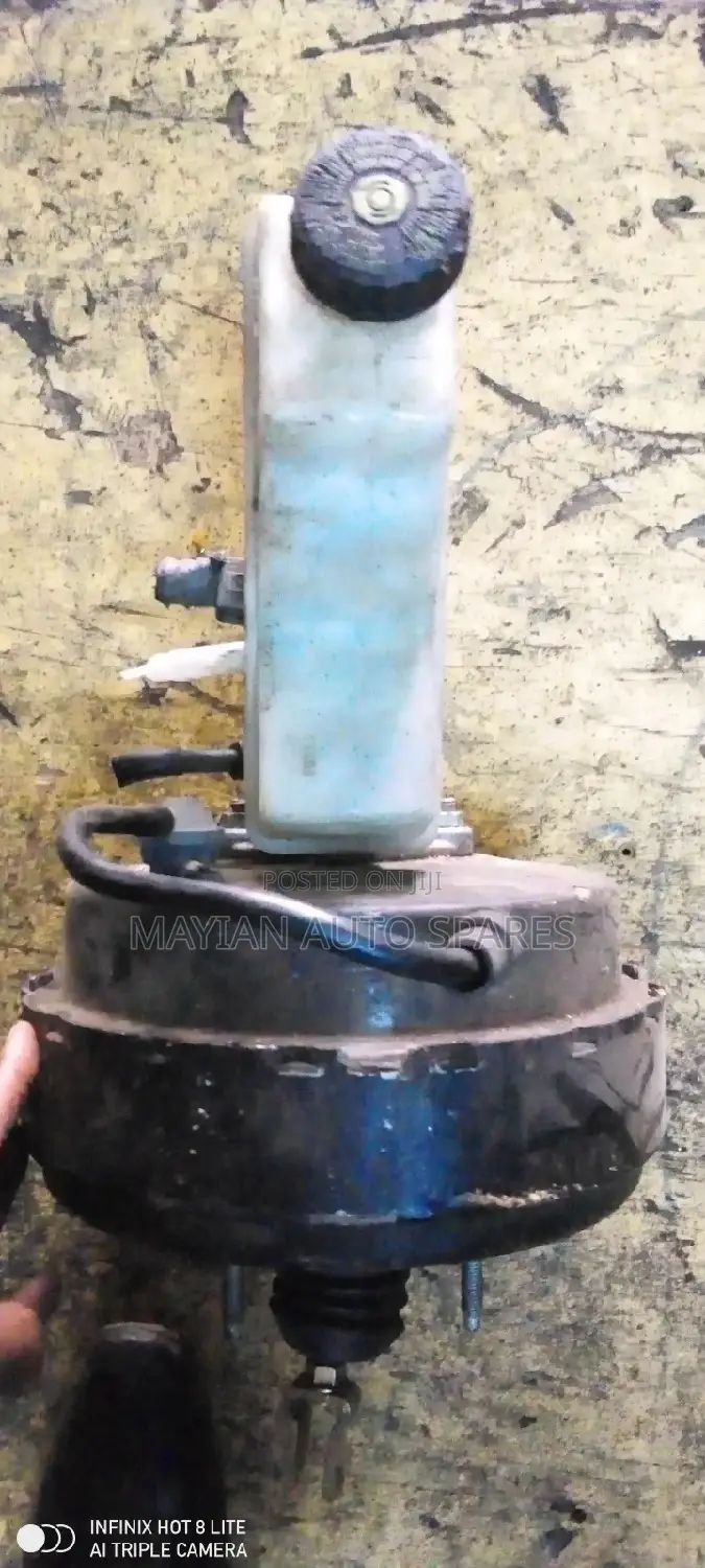 Brake Master Cylinder for Avensis.