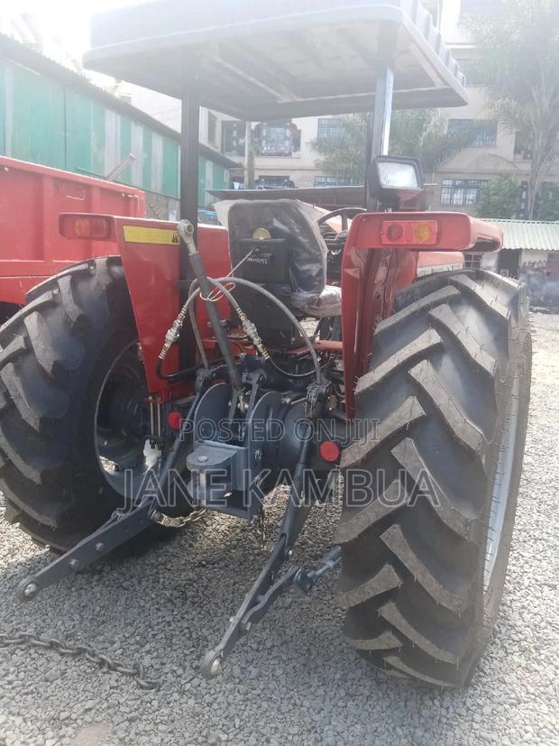 Tractor Massey Ferguson 2020 Red - thumbnail 3