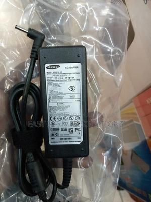 Samsung Small Pin Charger - main view