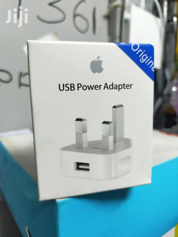 iPhone 6s Charger - main view