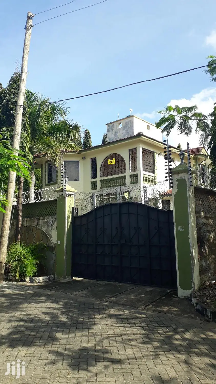 For Sale 4 Bedrooms House Nyali