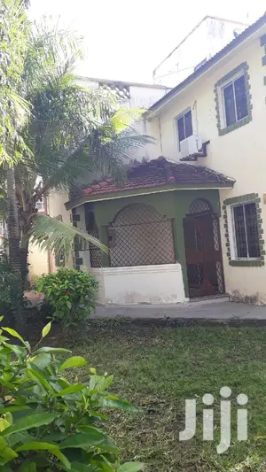 For Sale 4 Bedrooms House Nyali