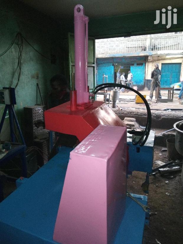 Hydraulic System Soap Stamping Unit Machine - thumbnail 2