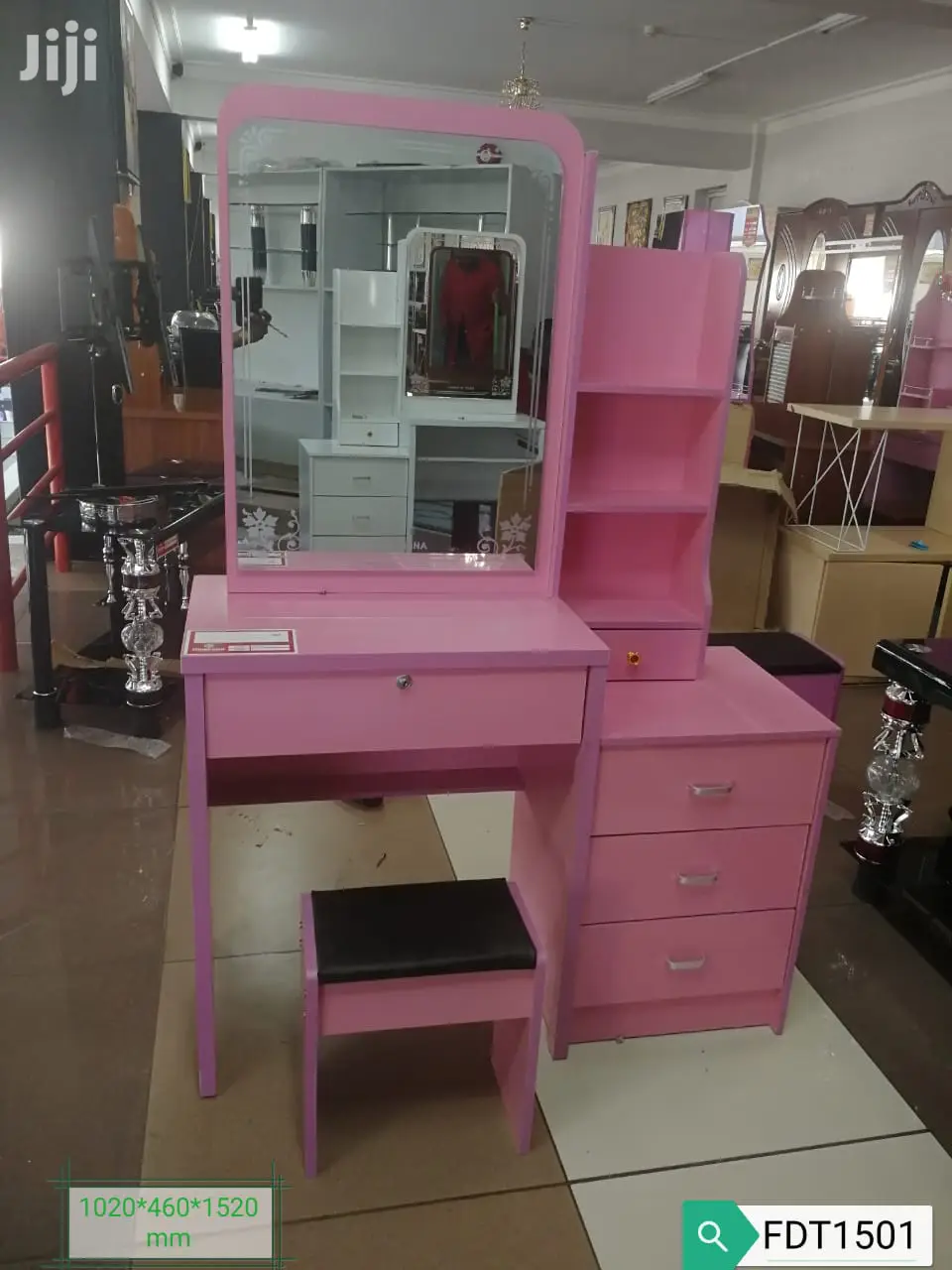 Beautiful Dresser With a Sliding Mirror