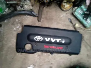 Engine Cover VVTI 16 Valve for Toyota Camry 2007.
