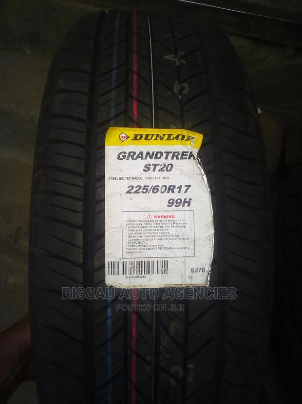 225/60 R 17 Dunlop Tyres