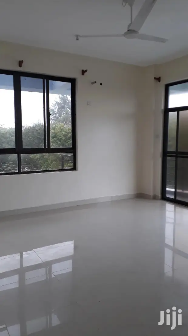 To Let 3 Bedrooms Excutive Flats Nyali