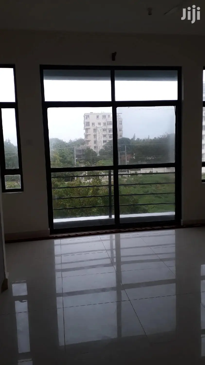 To Let 3 Bedrooms Excutive Flats Nyali