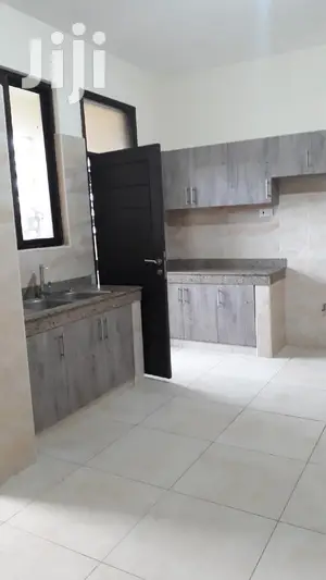 To Let 3 Bedrooms Excutive Flats Nyali