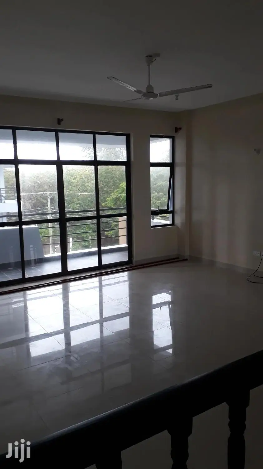 To Let 3 Bedrooms Excutive Flats Nyali