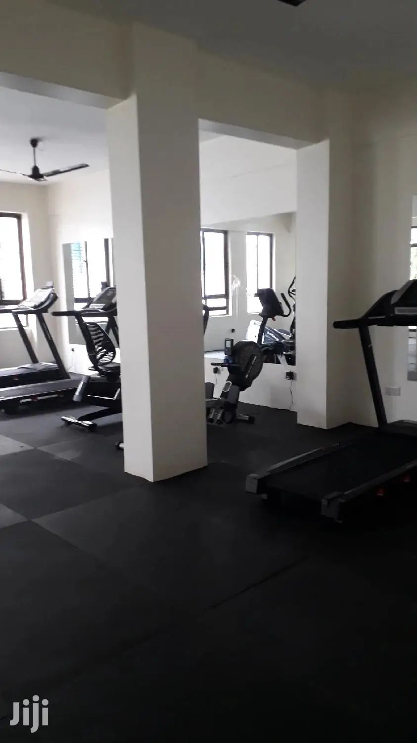 To Let 3 Bedrooms Excutive Flats Nyali