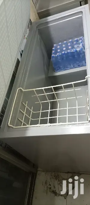 400 Litres Freezer