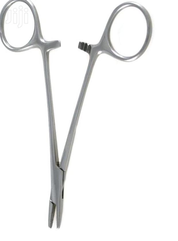Needle Holder - main view
