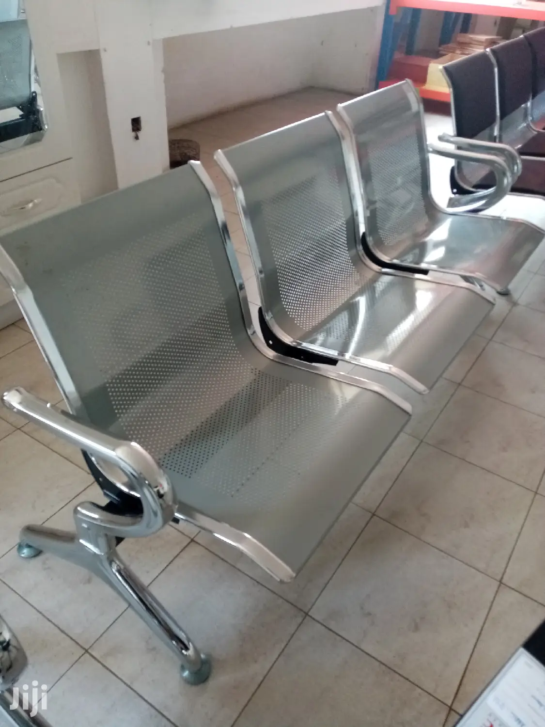 Non Padded Waiting Chair