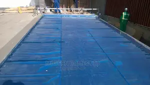 Swimming Pool Cover/Thermal Blanket and Roller