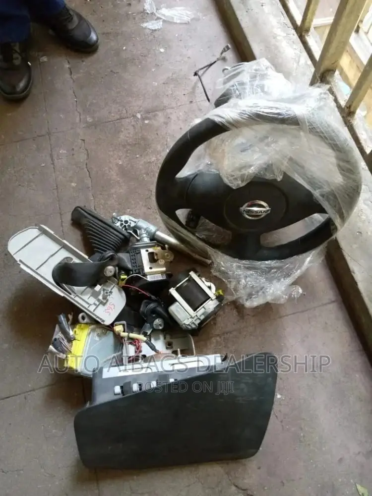 Stearing, Safety Belts, Dashboard and SRS Comp Nissan Juke