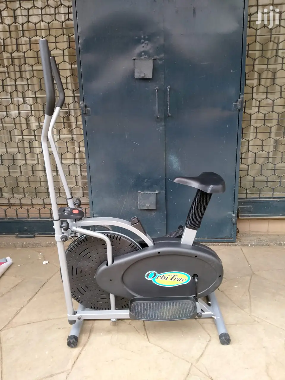 Cross Trainer