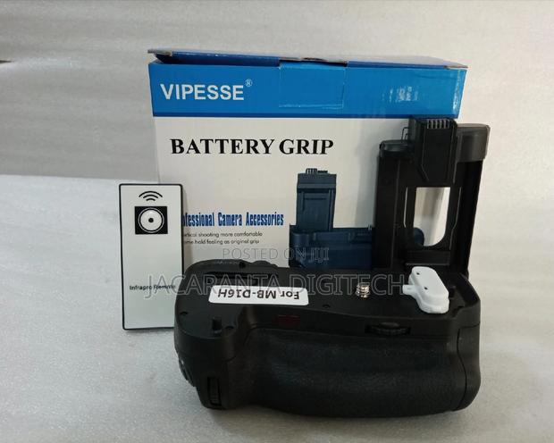 Battery Grip for Nikon D750 - thumbnail 2