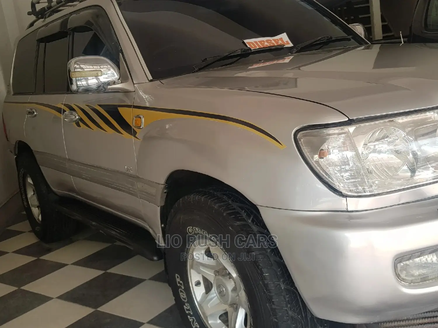 Toyota Land Cruiser 2004 White